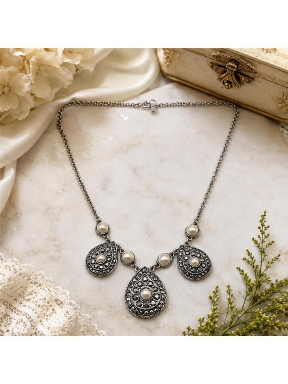 Silver Tone Cream Faux Pearl Marcasite Teardrop Necklace 16 In Vintage